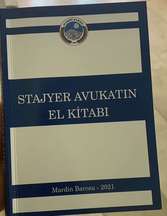 Stajyer Avukatın El Kitabı (PDF versiyonu)
* ISBN için yayına hazırlayan İhsan Bölük. 
* <a href="/BursaBarosu/">Bursa Barosu</a> <a href="/gurkanaltun16/">Av.Gürkan Altun</a> @mardinbarosu <a href="/avismailelik/">İsmail Elik</a>  izinleriyle tüm stajyer avukatların erişimine açık. #stajyeravukat 
👉 drive.google.com/file/d/183NanZ…