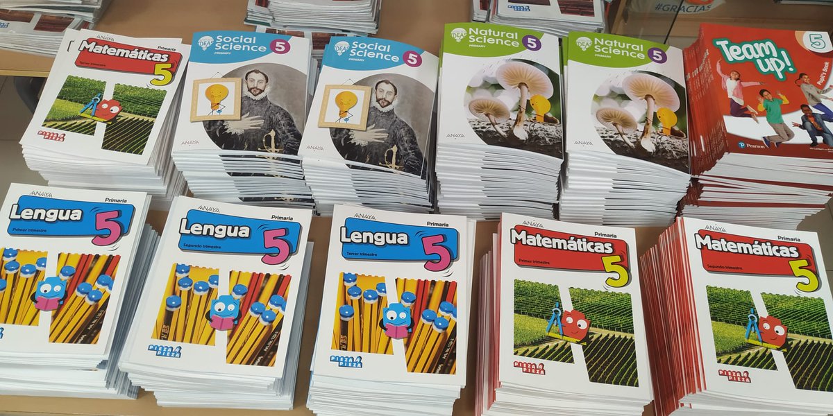 cpb_ileonor's tweet photo. ¡Una gran ayuda para las familias! Programa ACCEDE: préstamo de libros. ¡Todo preparado!. A partir del día 7 septiembre se los entregaremos a los niños en clase.📚
https://t.co/h5ldO2uleC
https://t.co/BO1beQZb48 https://t.co/fKkr0lykvy
