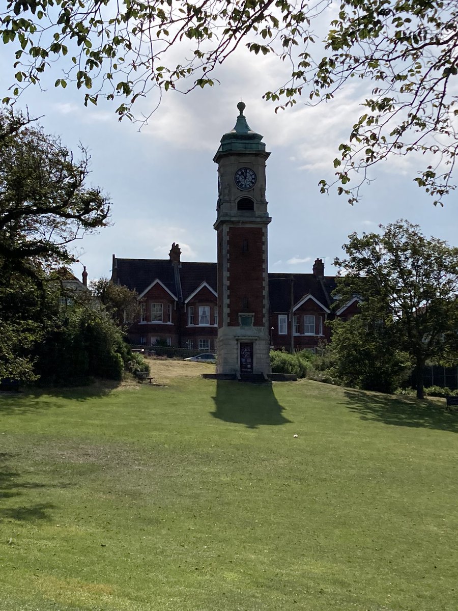 scott_hart81's tweet photo. Out for a Sunday morning walk #TeamWestSussex #SCFTActive #AHPsActive https://t.co/z68FP95eYs