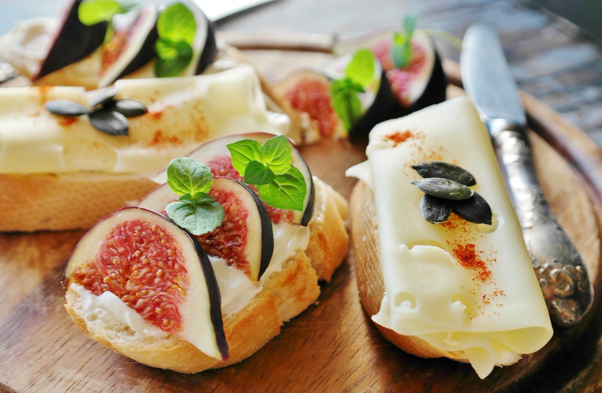 HelloWorldMagaz's tweet photo. https://t.co/viQCzSjO3I: 4 Recipes To Make Fig With Toast &amp; Cheese, 
 #HelloWorld #Magazine
 #مرحبا #العالم, #HelloWorldmagazine,   
#مجلة, https://t.co/ZUYzpxeFtr

4 Breakfast Recipes for Fig with Toast and Cheese, #4 #Breakfast #Recipes for #Fig with #Toast &amp; #RICOTTA #Cheese https://t.co/K1UgAODJ4Q