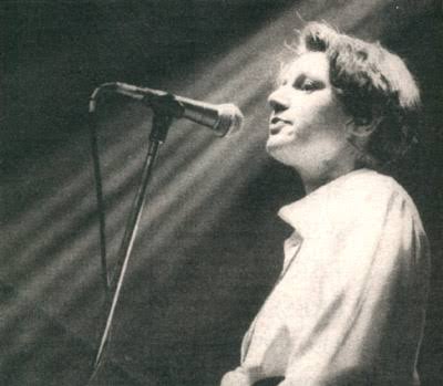 Happy bday Elizabeth Fraser
Born : august 29, 1963 