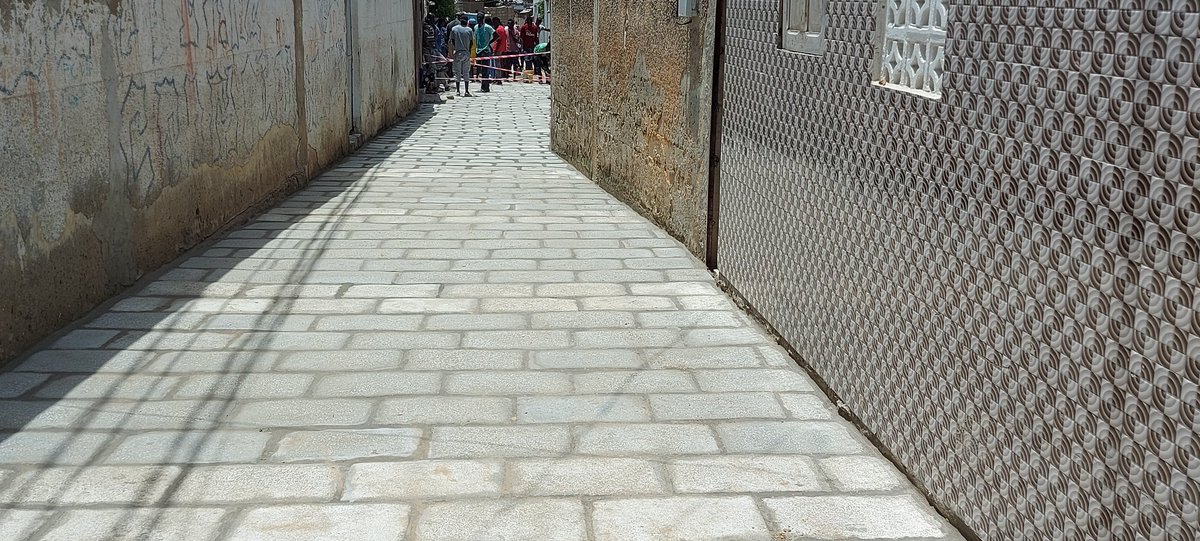 rabadiouf's tweet photo. Diokoul sans sable
Pavage de Diokoul
Comme chaque week-end le pavage continue à Diokoul.
Ici c'est à Ndiayenne la pose des pavés a commencé ce Dimanche
Ce projet citoyen, financé par des contributions volontaires
#contrôle_citoyen_rufisque
@ifacis @drelhadjiAdiouf @PPSthewritah https://t.co/9FpYjGPpHL