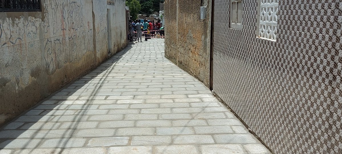 rabadiouf's tweet photo. Diokoul sans sable
Pavage de Diokoul
Comme chaque week-end le pavage continue à Diokoul.
Ici c'est à Ndiayenne la pose des pavés a commencé ce Dimanche
Ce projet citoyen, financé par des contributions volontaires
#contrôle_citoyen_rufisque
@ifacis @drelhadjiAdiouf @PPSthewritah https://t.co/9FpYjGPpHL