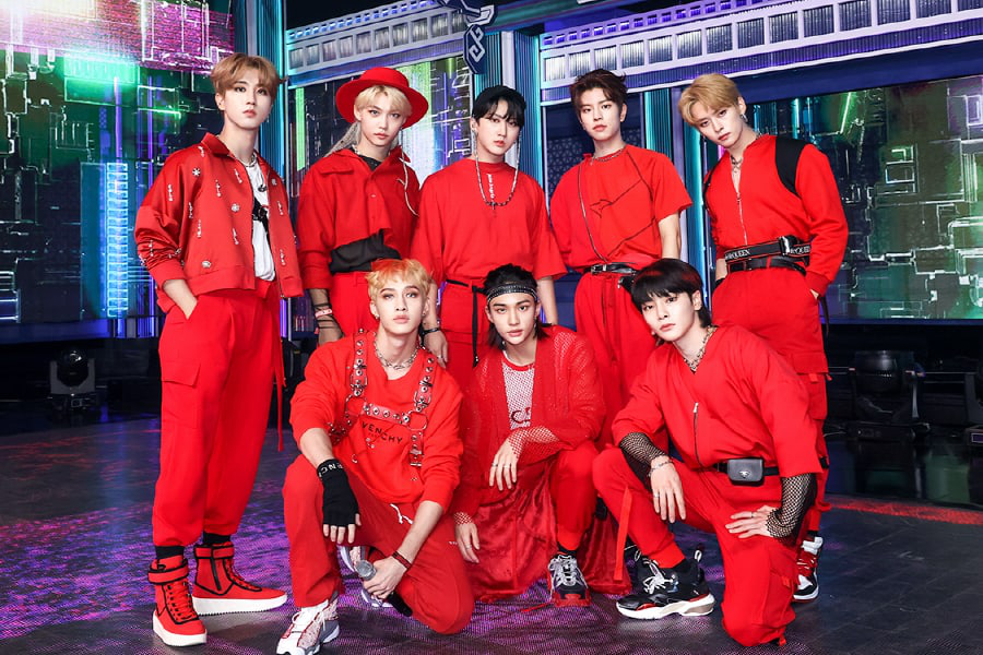 WORLDMUSICAWARD's tweet photo. #StrayKids' epic #Thunderous MV lifts to #1 on the #GlobalYouTubeCounter with over 46 MILLION views and over 2.2 MILLION likes and still counting!๐ช๐ฅ๐๐ฅ๐๐ฅ๐๐๐๐๐๐๐๐๐
https://t.co/yF5OeUY55i
https://t.co/ntR8Ha6k7s https://t.co/bRL7396yEp