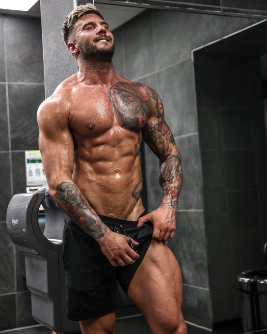 Join my 16 week weight-loss challenge it starts 1st sept 4 months of coaching for the price of 3 &pound;500