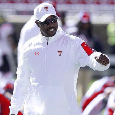 CoachdjCheetah's tweet image. Parents when you allow your children to play sports, you agree to allow coaches to help instill discipline, respect, responsibility, accountability and honesty in them. Some of the most valuable lessons taught in sports, have nothing to do with playing the actual sport. #Ap2w