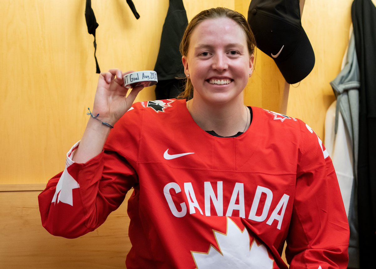 Congratulations to <a href="/Abell17Bell/">Ashton Bell</a> on her 1st international goal with Canada's National Women's Team! 🇨🇦👏

#WomensWorlds | #OurGameIsBack | <a href="/hockeymanitoba/">Hockey Manitoba</a>