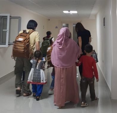 “Refugees are mothers, fathers, sisters, brothers, children, with the same hopes and ambitions as us.”

— <a href="/khaledhosseini/">Khaled Hosseini</a>

The <a href="/CityOfTirana/">City of Tirana</a> has joined PM's <a href="/ediramaal/">Edi Rama</a> call to host afghan refugees. Our teams are working day in and day out until everyone is sheltered here! 🇦🇱❤️🇦🇫