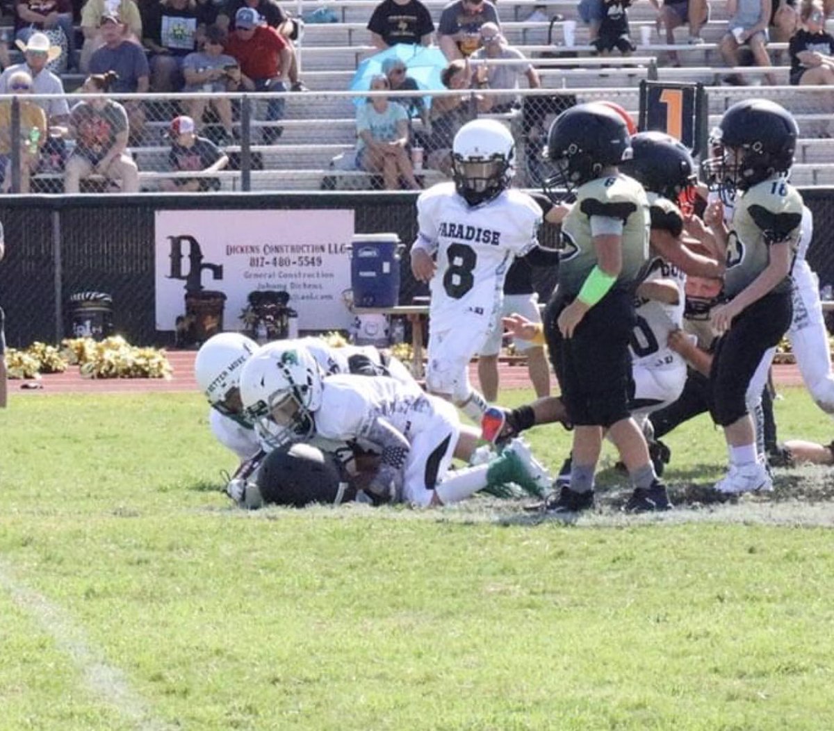 keaton_bond2033's tweet photo. 1-0. On to the next! #paradise_isd #allgasnobreaks #ponyup #pyra #midgetfootball #youthfootball https://t.co/qnPaLHgFEz