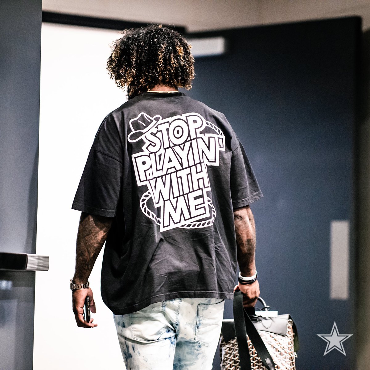 dallascowboys's tweet image. Clean with the fits 😎

#JAXvsDAL