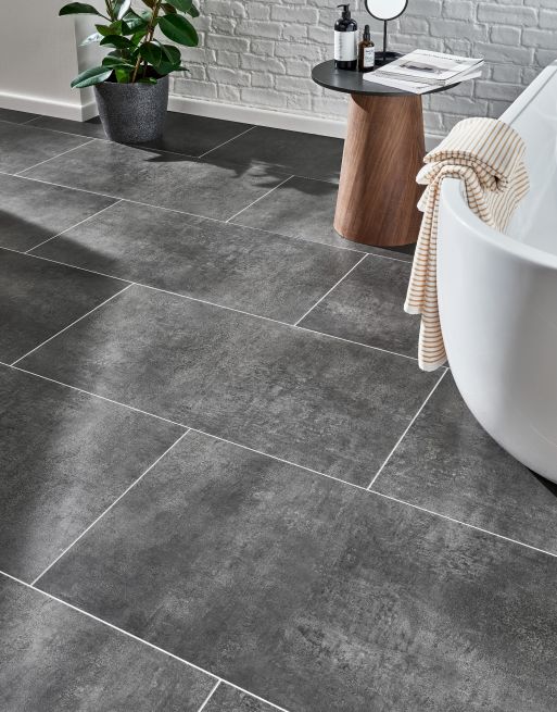 Get the luxe look! 😍

Our EvoCore Premium Grande Tile Iron Grey provides a lavish look, and is perfect for contemporary kitchens and bathrooms 🛀 

🛒 Order your Free Samples today!
👉 bit.ly/3DaZyH5

#EvoCore #EvoCore #Bathroom #BathroomFlooring