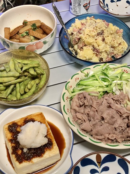 ごはん。

牛肉の冷しゃぶサラダ・ポテトサラダ・焼き豆腐・厚揚げのサッと煮
実家から送ってきた枝豆さん 