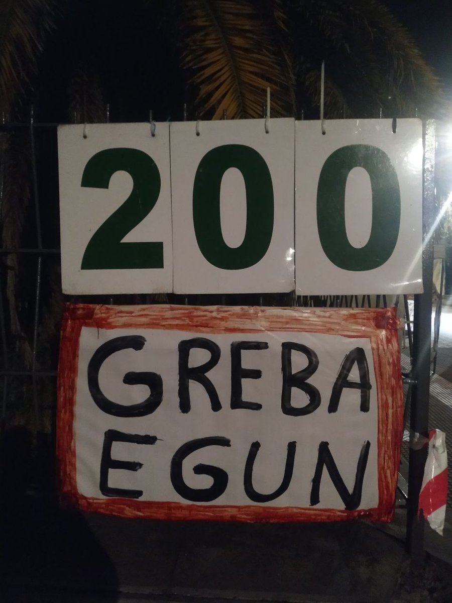 tubace_xen's tweet image. Hoy se cumplen 2️⃣0️⃣0️⃣ días de lucha. Doscientos días de compañerismo que van a celebrarse en el pikete de Amurrio con juegos para los más pequeños, música y parrillada. Así se demuestra que seguimos unidos y con ánimos para aguantar.
#TubacexBorrokan
#NoSobraNadie
#Tubacex