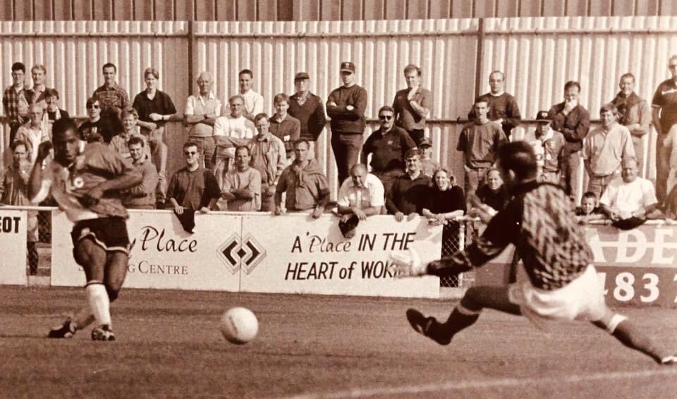 27 years ago today, Darran Hay becomes the first player to score a hat-trick for Woking in the Conference in our 4-1 home win over Merthyr Tydfil. 29/8/1994 🇲🇨 @darran__hay