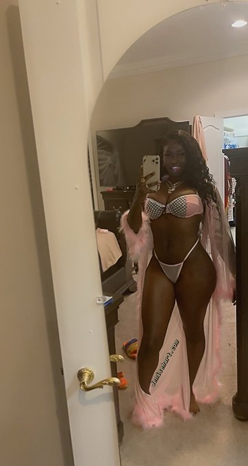 2 pic. 💰 https://t.co/7auejxCiEt