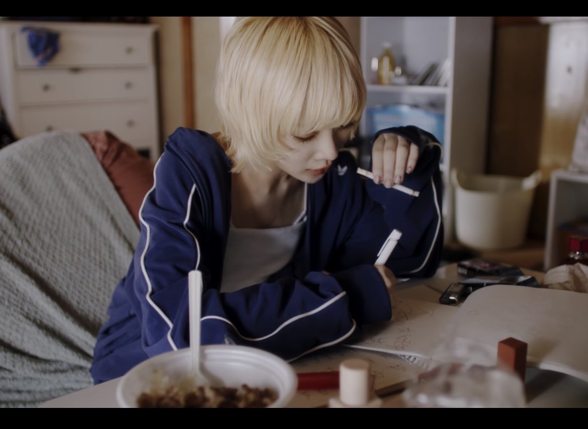 Adidasのトラックジャケット買いました。 #在原みゆき #香椎かてぃ