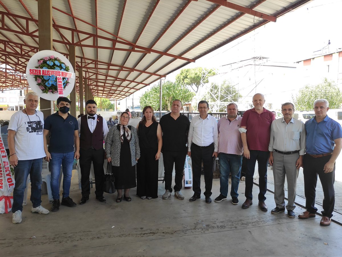 Nazilli İlçe Yönetim Kurulu Üyelerimiz ve Mahalle Başkanımız Sn. Arif Şen ile birlikte İsabeyli Mahallemizde Sn. Hasan Taner'in oğlunun düğün cemiyetine katıldık. Mübarek olsun.