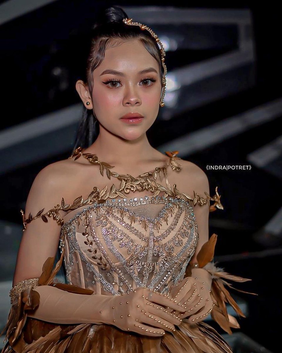 Diam itu emas. Tapi bicara pada waktu yang tepat adalah berlian”