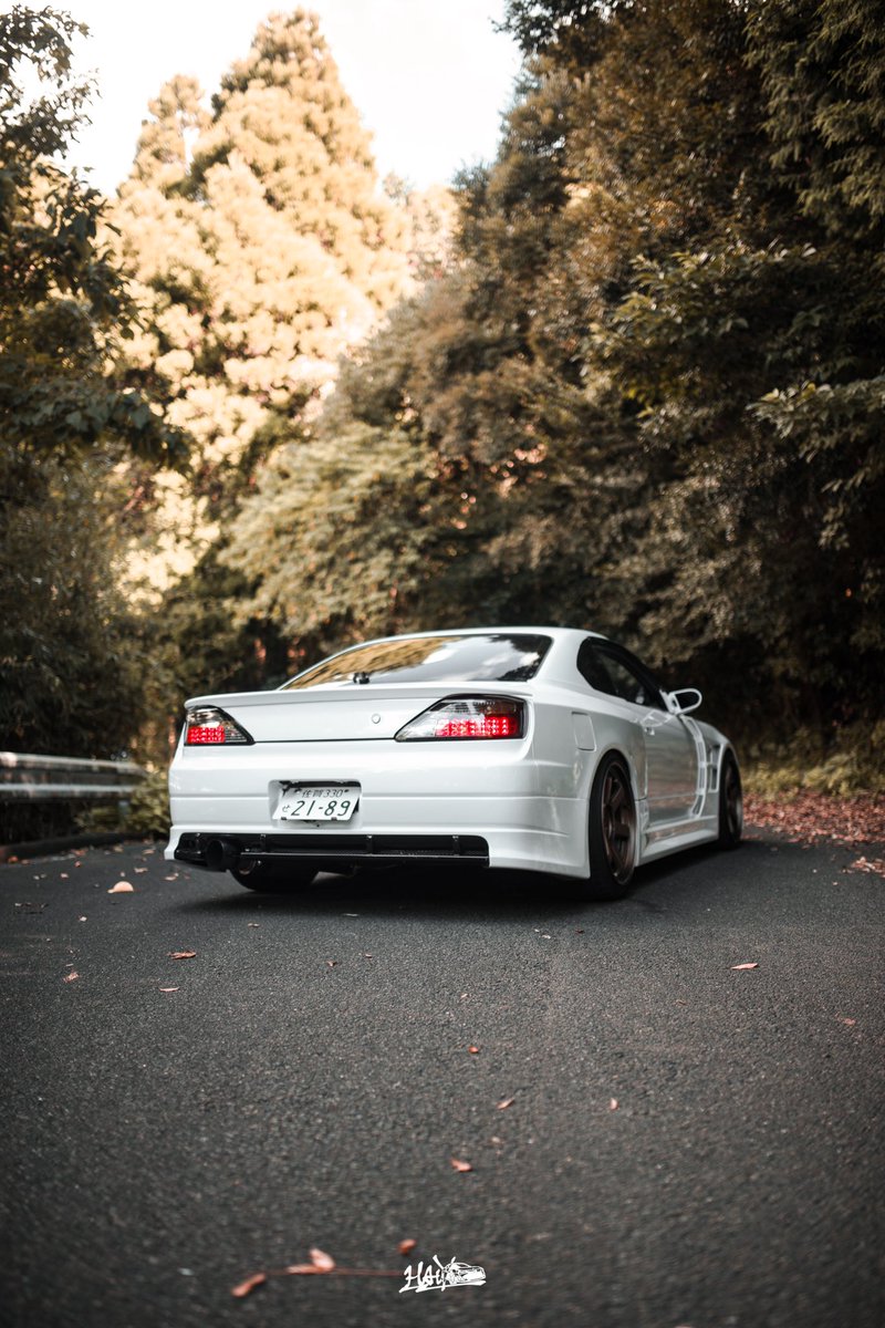 yama_tl_sho's tweet photo. 黙ってましたが実はこの度、
S15シルビアspecR
ご縁があり購入しました。
ちなみにBRZは去年の4月にお別れしました。
これからはシルビア乗りになりますのでよろしくお願いします🚗
納車に際して、嫁と息子がステアリングやらをプレゼントしてくれて嬉しすぎた🤣
金プロ制御で約400ps扱いきれません😇 https://t.co/B9MNh3ghmH