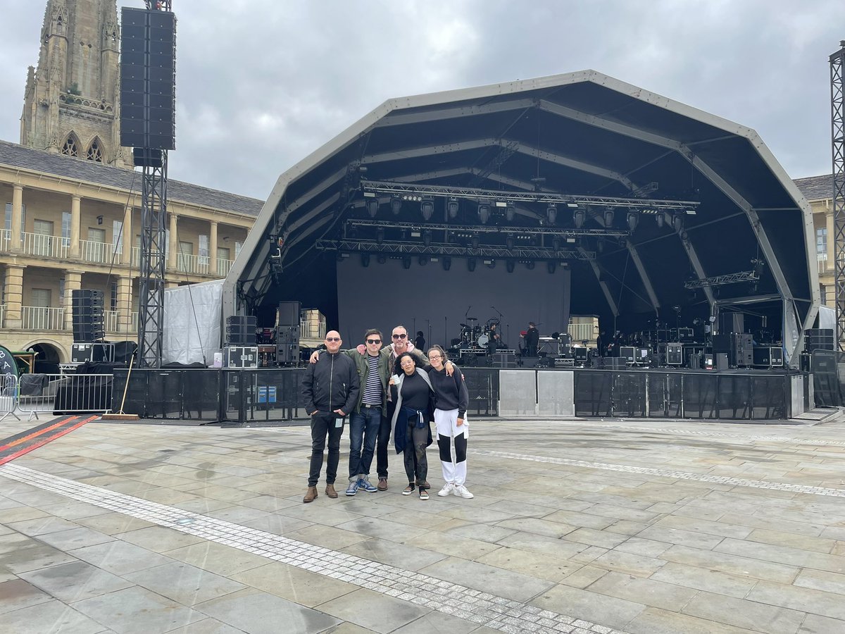 OffWorld tweet media