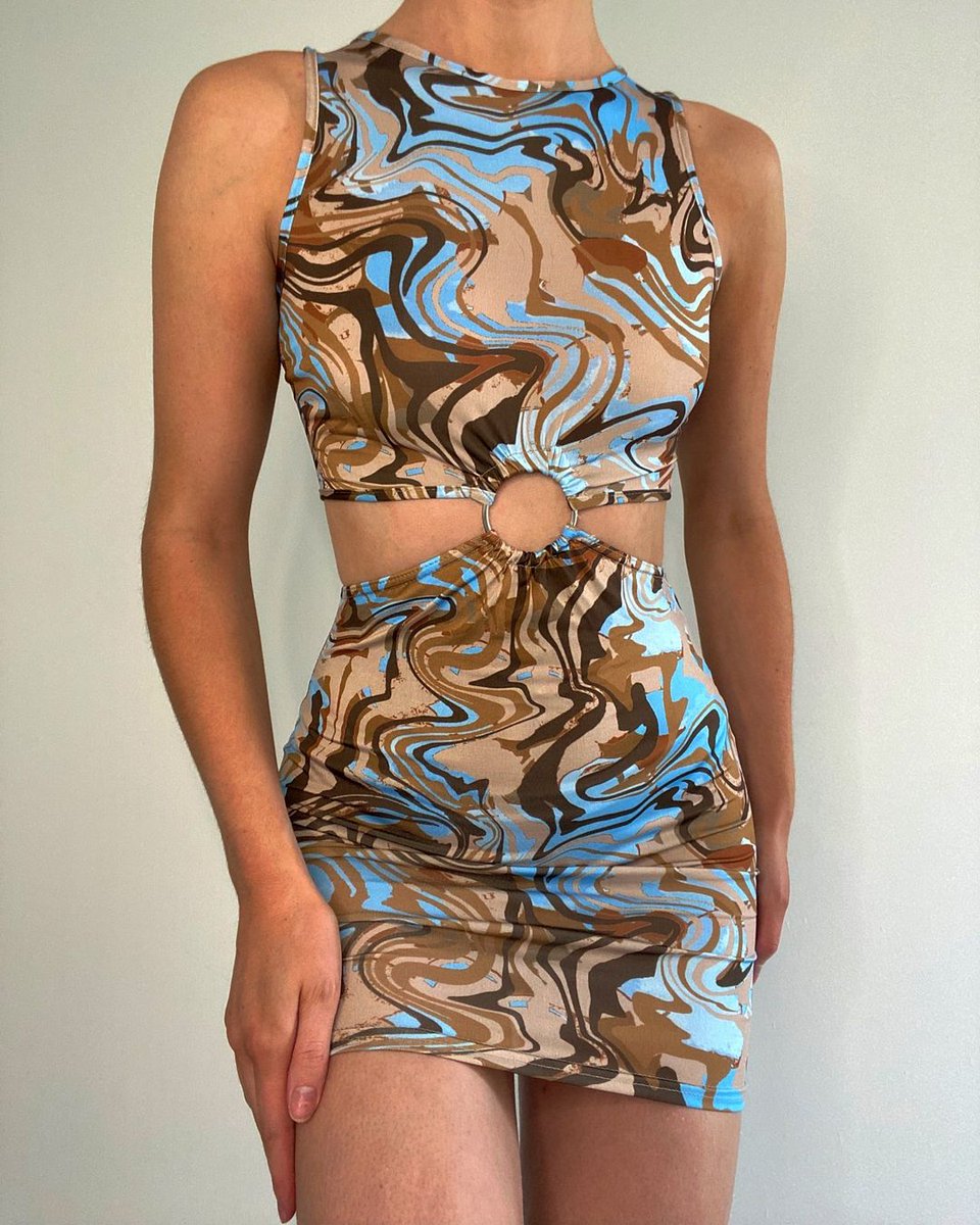 isawitfirst's tweet photo. 🚨RETWEET TO WIN🚨

This print...WOW 🤩 

Ends midnight tonight. Winner must be following @isawitfirst. Winner contacted by DM and will be given a £50 voucher to spend on site.

📷 looks.byrachel https://t.co/drLZiuWp9q