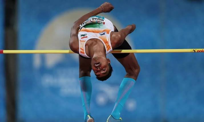 SportsBloods's tweet photo. Another Silver 🥈 for 🇮🇳 on #NationalSportsDay2021 ,kudos @nishad_hj #Praise4Para #Highjump #Paralympics #ParaAthletics #Tokyo2020 https://t.co/l4y42pnkng