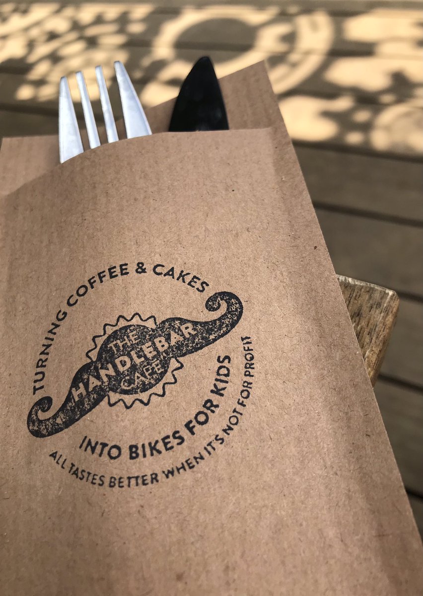 1000Rach's tweet photo. Handlebars cafe 🙌 🚶‍♀️ 🚴  #socialenterprise #lunchstop #Winchester @BespokeBiking @BritishCycling @WeAreCyclingUK @PuffaJones https://t.co/YevVfG8WtC