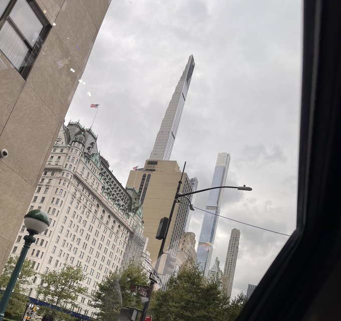 NYC has been absolutely perfect 🥰 https://t.co/r9YSvsTxZ9