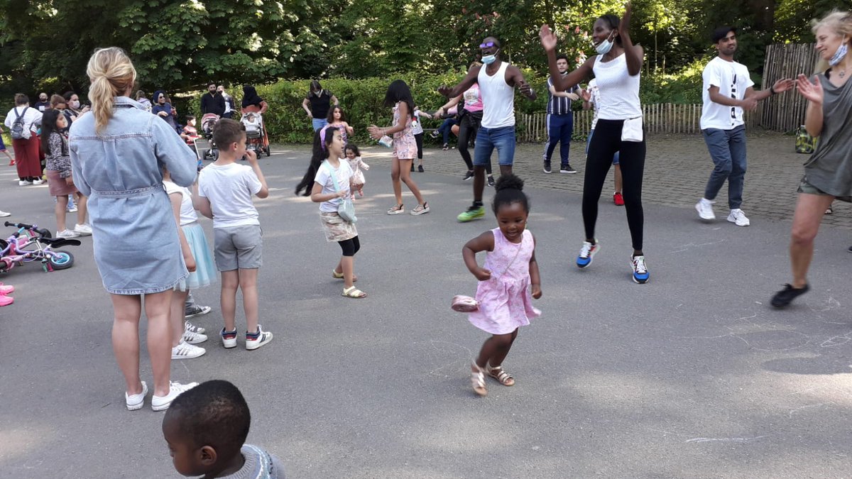 VousCherchez's tweet photo. Venez #danser de l #OpenDance le dimanche  29 Aout  à 15.00 au parc du #Cinquantenaire à Bruxelles avec Yves, Dimitri, Bruno &amp; Pendo https://t.co/aYa1HFD5d9