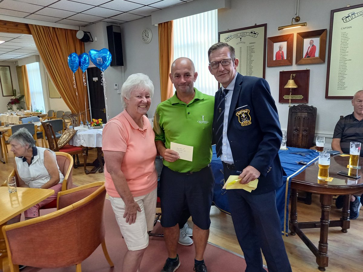 bidstongolf's tweet photo. Congratulations to our winners Joe, Mike, Trudy, Joe and Paul ⛳🏆👍
A great Bidston 'Club' day. Well played to Paul, Desi, Mandy, Mark and Colin 👏

Huge thanks to Dave, Mark, Sam and Harry, our course looked fantastic and to Di, Kyle and Molly for your hard work all day 👍 💙 https://t.co/5kfPOUoyGL