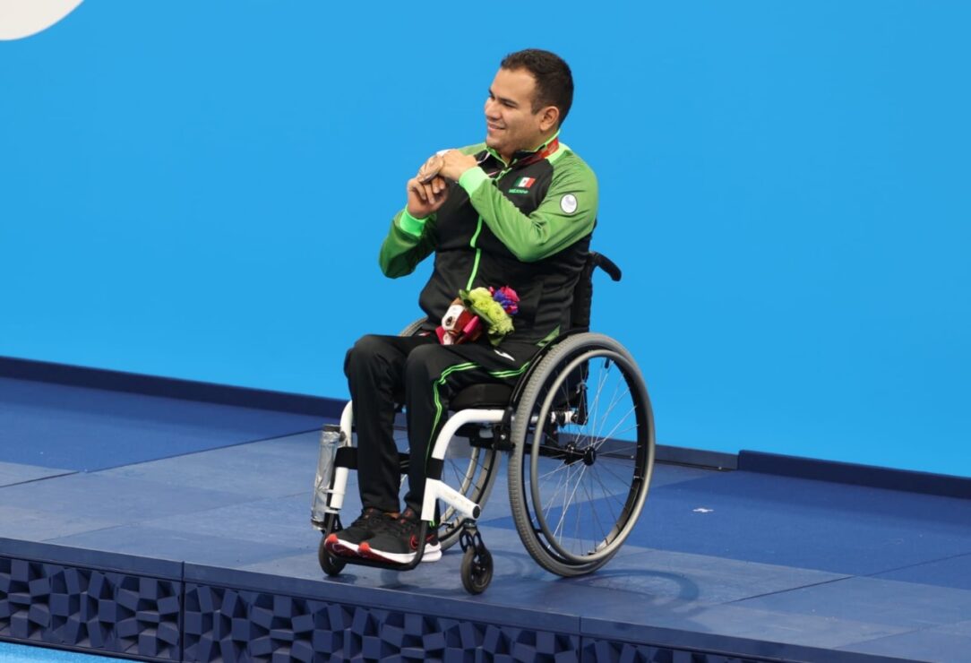 QrVoces's tweet photo. #ParalímpicosTokio2020 : El nadador Diego López consigue para #México la séptima medalla olímpica
La paranatación sigue siendo una disciplina importante para México, ahora fue el turno de Diego López Díaz de conquistar una medalla para la delegación mexicana.@CONADE https://t.co/1RVYTdCf19