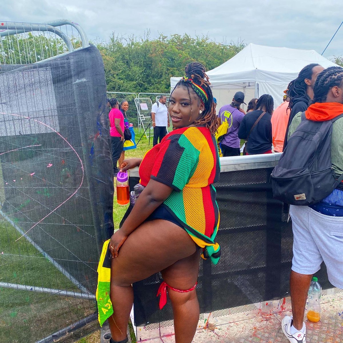 RealistShanz's tweet photo. #Wonderlandfete ๐ฏ๐ฒ Empress come out #nuhbehaviour https://t.co/NrkhOoo8D9