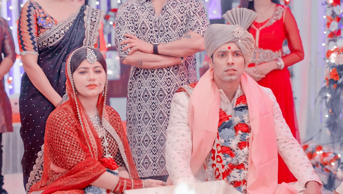 yhmxsaa_'s tweet photo. Mau liat pernikahan Ruhi dan suaranya Karan Dubbing Indonesia
#SaveYehHaiMohabbateinAntv https://t.co/snTvgBvPUp