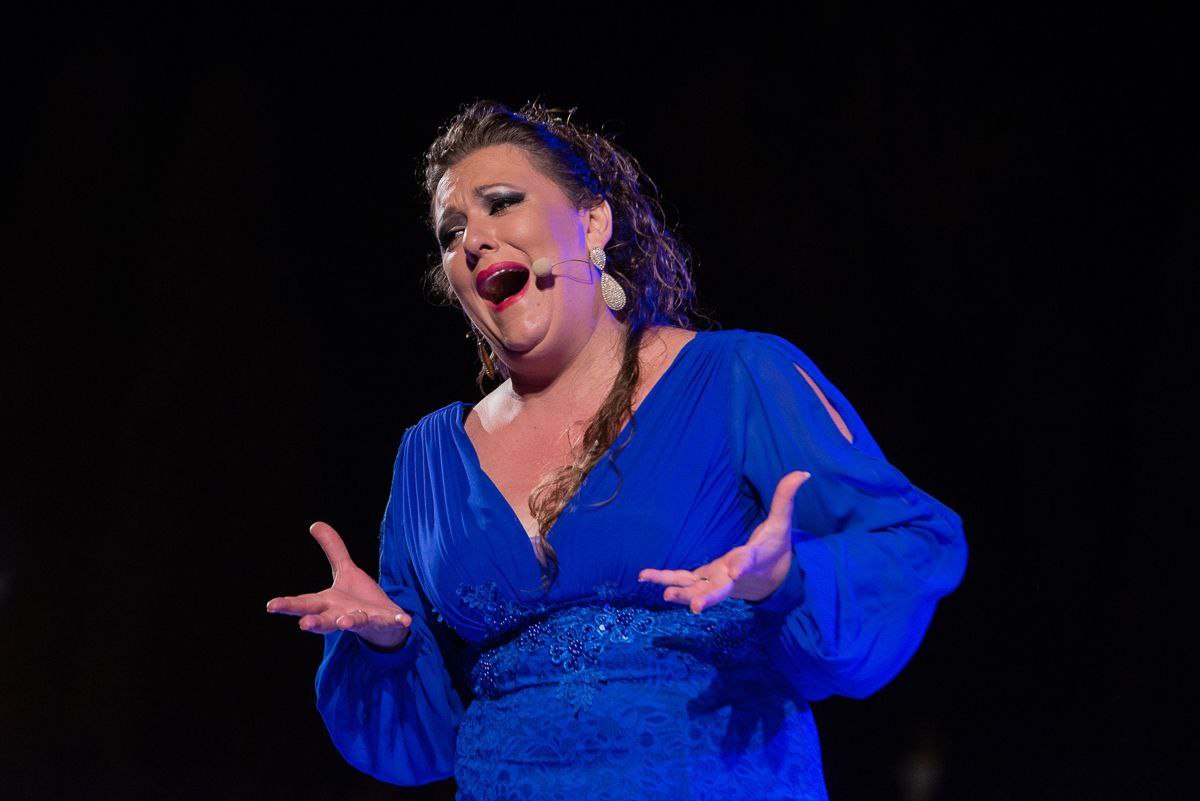 🔴 Esta noche por desgracia no podrá estar en Cádiz la jerezana Anabel Rosado. Tras haber pasado el Covid, su garganta se ha quedado resentida y no podrá actuar en la Gala final, desde aquí le mandamos un abrazo muy fuerte y esperamos poder verla pronto sobre los escenario.