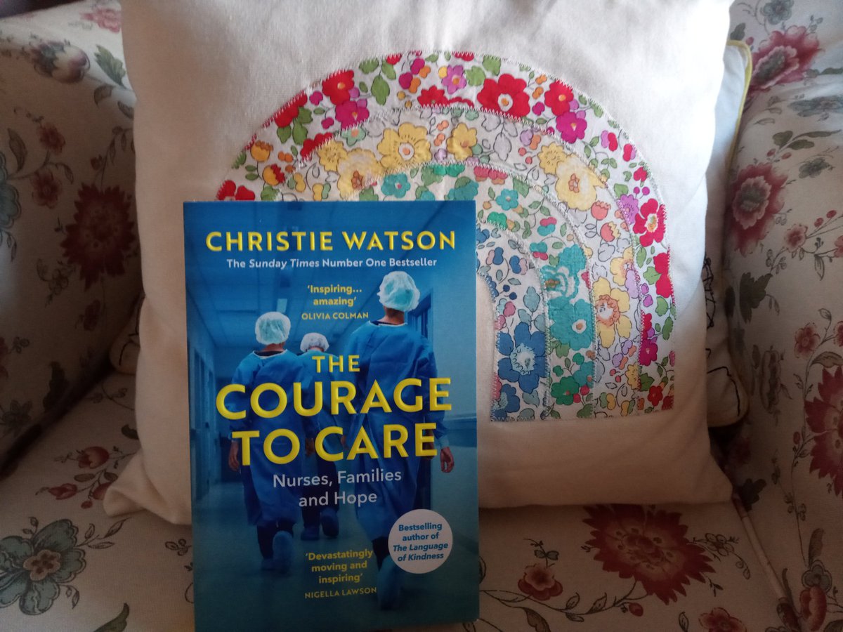 NurseryWhines's tweet photo. This moving account of #nursing from @tinysunbird was eye-opening. There are so many ways in which people need help and support in life and it takes courage to slow down and notice who and how you can care for others outside your own daily life @MumMeBooks #couragetocare #nurses https://t.co/7Y0Dmbf53u