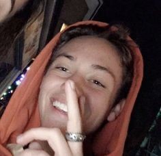 CarlGallagher_3's tweet photo. smile https://t.co/A20vNNIYm1