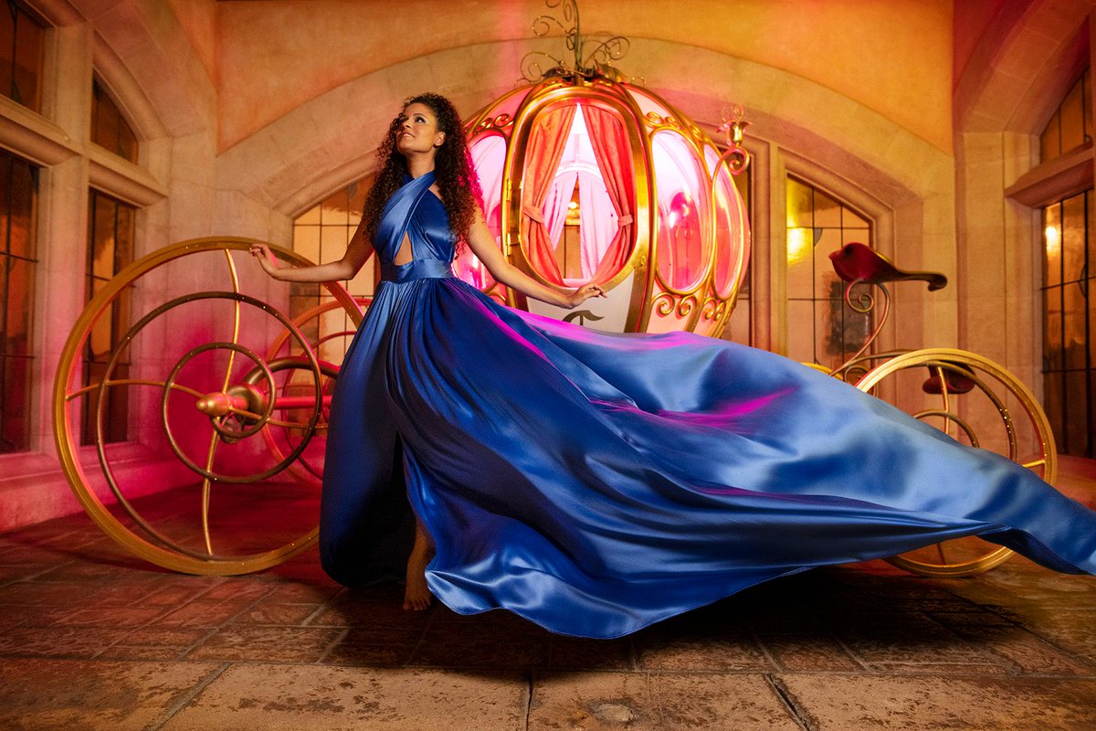 cerisecalixte's tweet image. Ainsi s'achève la #SemaineInternationaleDesPrincesses... mais la #GrandeFêteDesPrincesses elle, continue ! Et c'est chaque jour de l'année que nous restons fort.e.s, courageux.ses et fièr.e.s. ✊ Merci Disney et Disneyland Paris pour ce moment absolument féerique 🙏