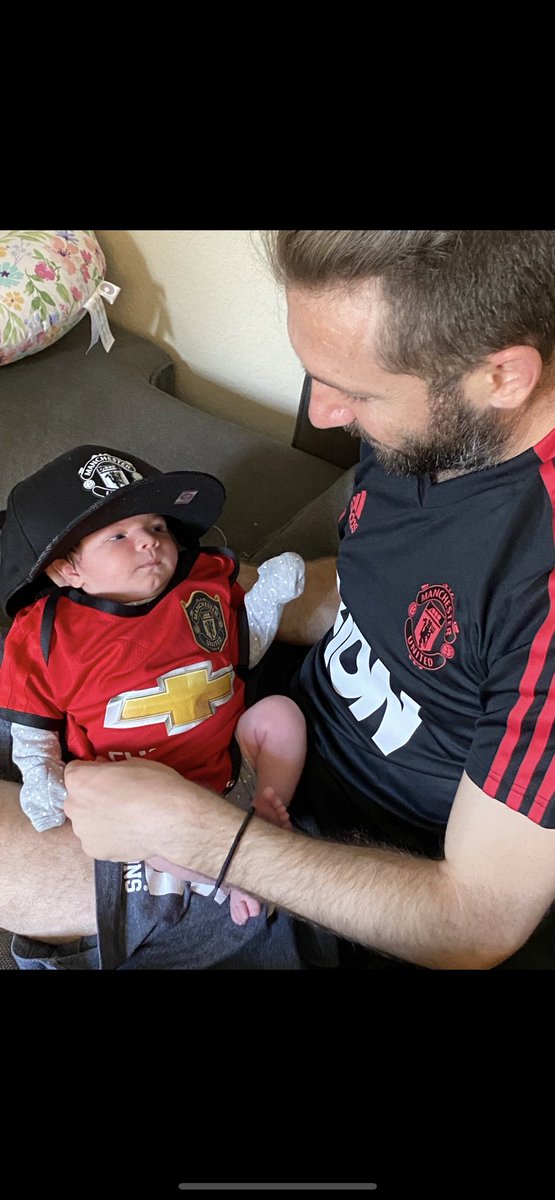 She’s been up all night in anticipation of this mornings game. Excited for milk and to root on United (but not so much the hat) 😂😍⚽️👶 <a href="/NBCSportsSoccer/">NBC Sports Soccer</a> #MyPLMorning
