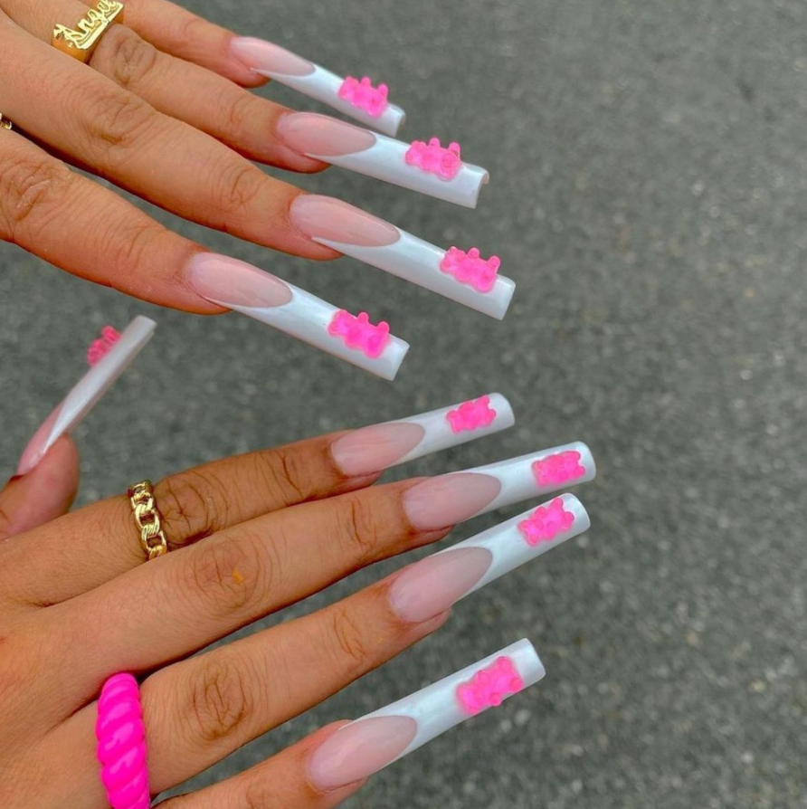 I need this in my life!!!  💕🐻

#lovecandycoat #nails #gels #nailart