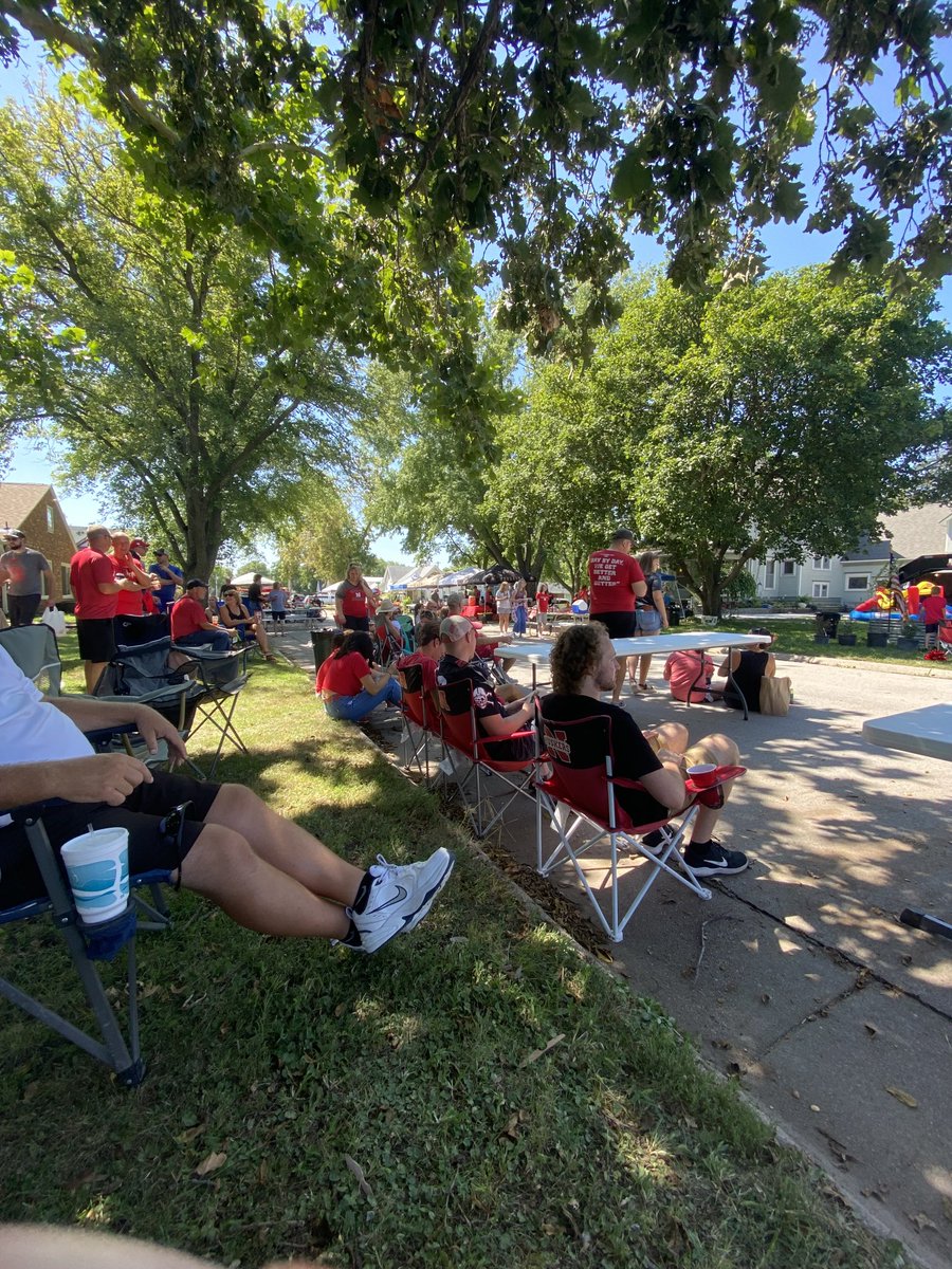 radeunk's tweet image. First community tailgate in Cortland brings back the locals to celebrate small town living!  Thanks to those who organized a fun day, Bloody Mary competition, bingo, cornhole, local musicians!  🏈🍺