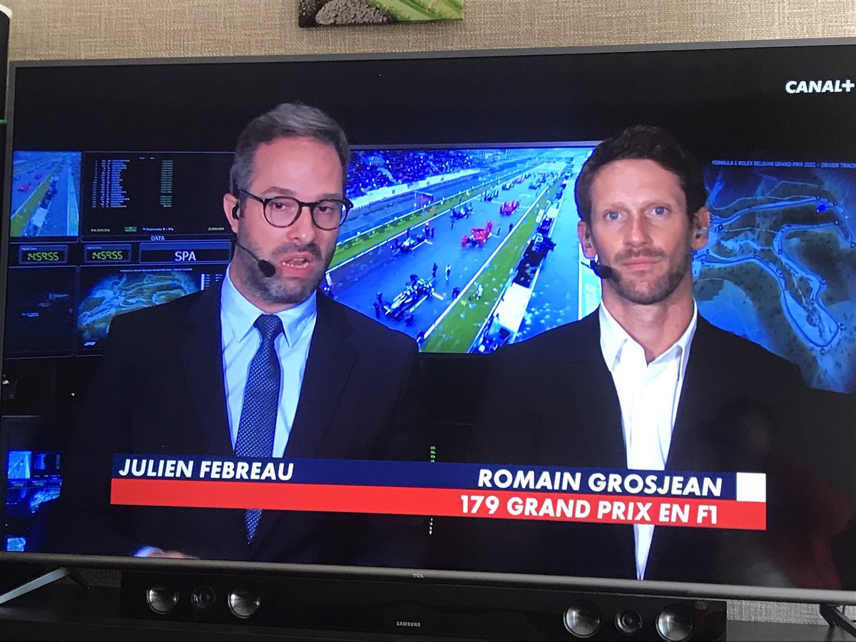 c3dr7c's tweet photo. @Julien_FEBREAU et @RGrosjean en costumes… Je suis nostalgique des chemises à carreaux de #JacquesVilleneuve 😉 https://t.co/HUuT6stQDq