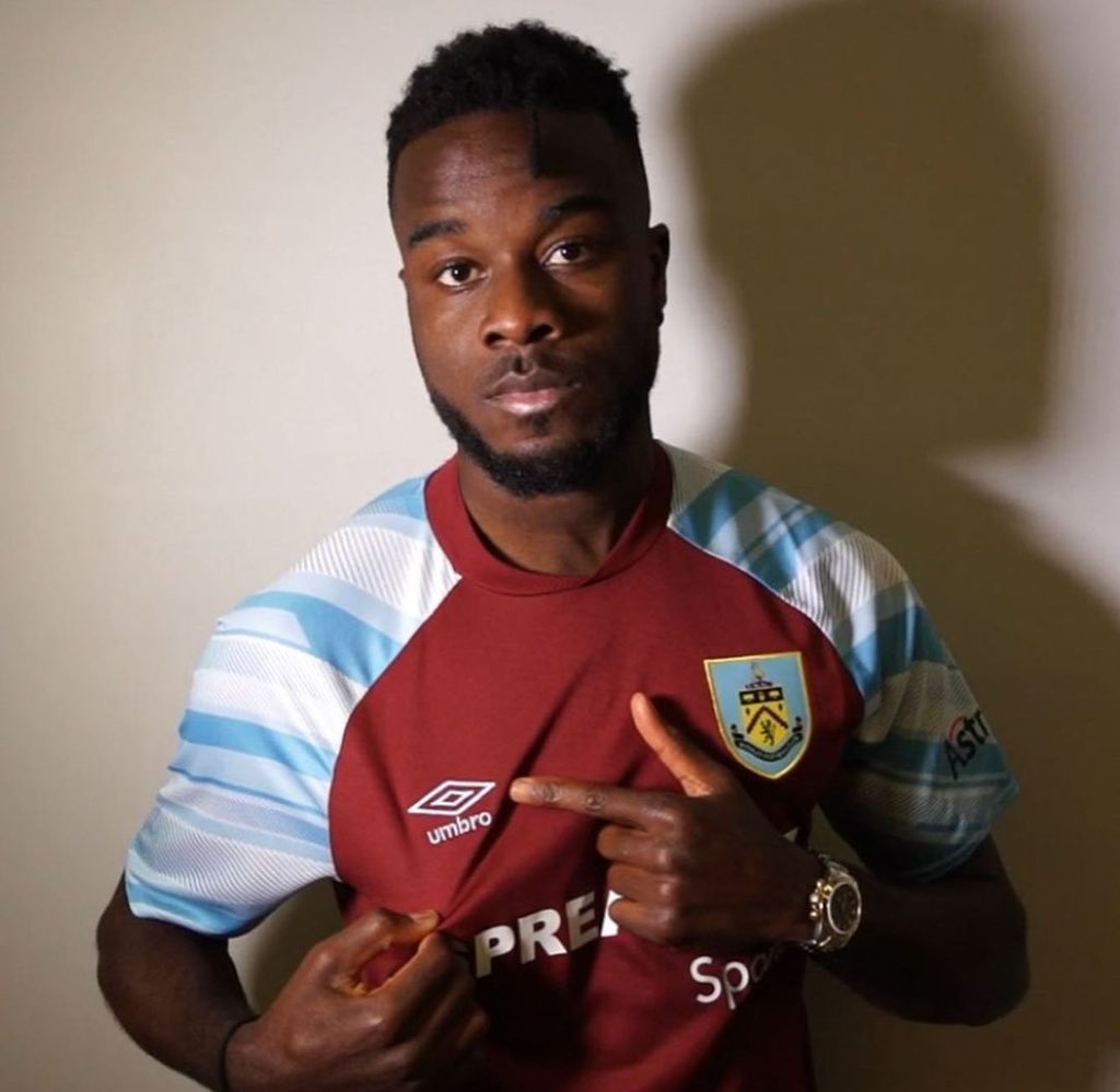 Footballtweet's tweet photo. Maxwel Cornet has signed for Umbro FC. 🤩 https://t.co/5aIP81oLZO