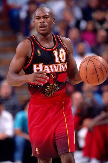 RockNal's tweet photo. Sedikit mundur ceritanya.
Sebelum jadi PEARL JAM, nama bandnya itu MOOKIE BLAYLOCK.
Namanya diambil dari pemain basket Atlanta Hawks nomer 10.
Bahkan anak 90an pun kalo gak dalem2 banget sama NBA mungkin gak akan tau ada pemain ini. 

#PJTEN https://t.co/P4wBwUp0GG