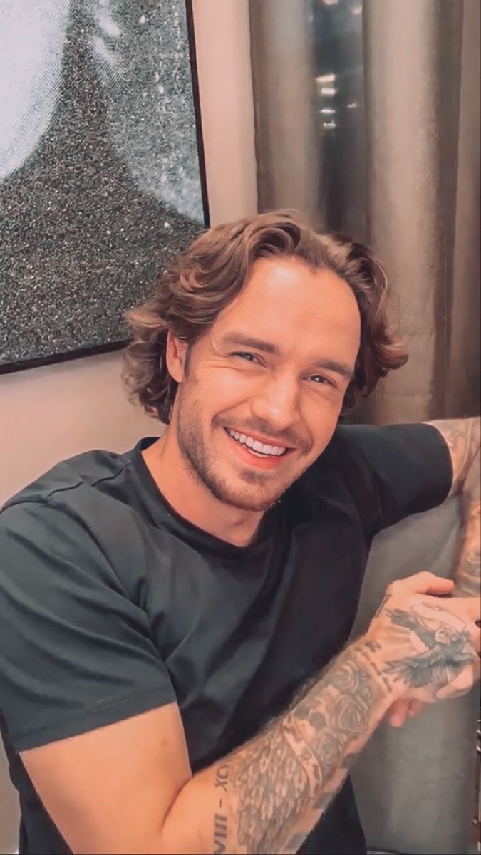 Happy birthday liam, im so proud of you and i love you so much    STREAM SUNSHINE BY LIAM PAYNE 