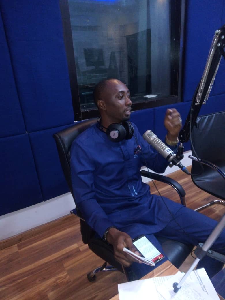 FeyiAdesanya's tweet photo. Thank you Pst. @topsykite for having me on #WordVersusWorld @dream925fm #Enugu.
@HopeOyekanmi @DjTrishCom I salute. https://t.co/4f8txC4uM4