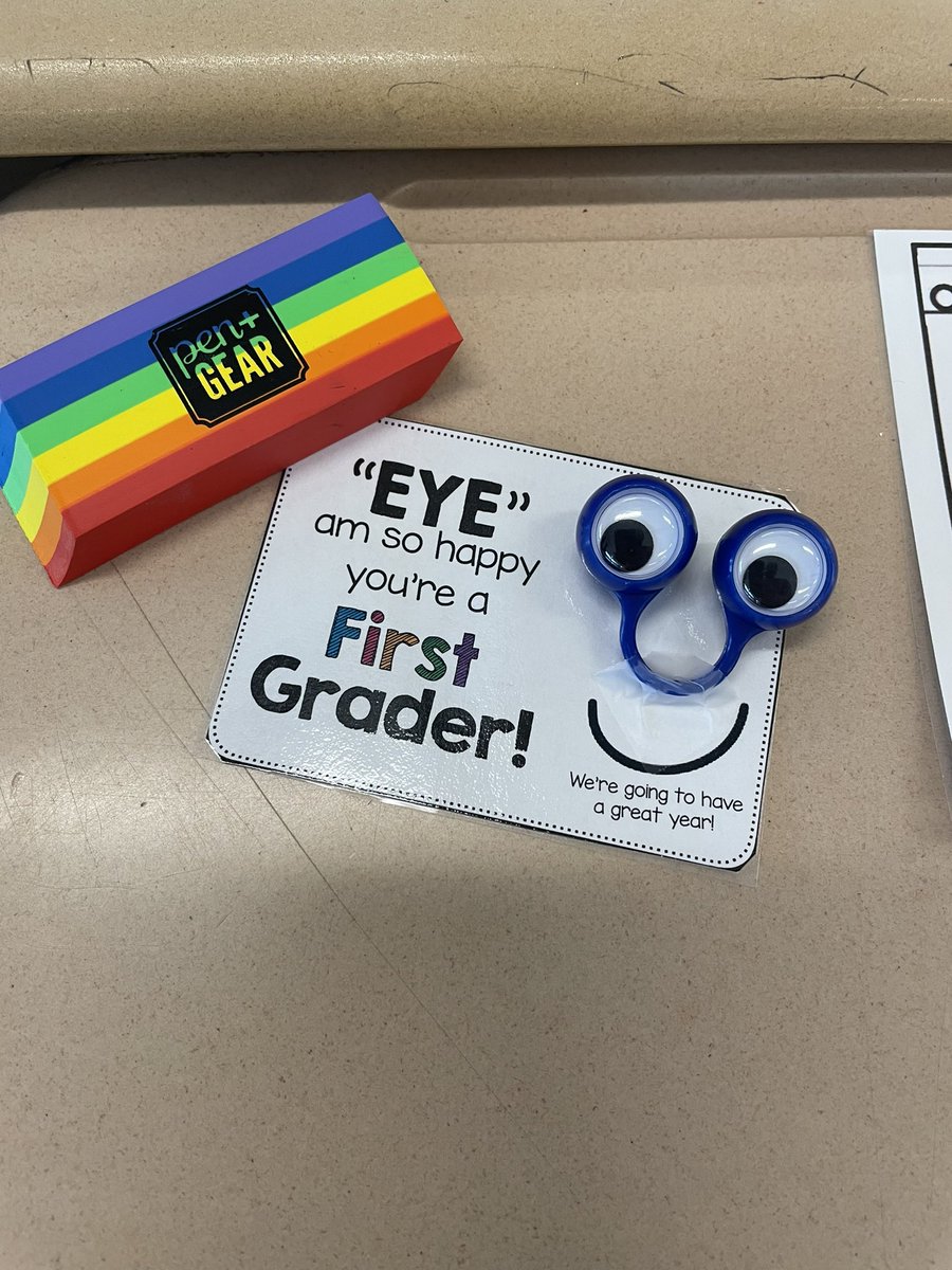 This room is ready for some first graders! ❤️✏️🌟📚🌈