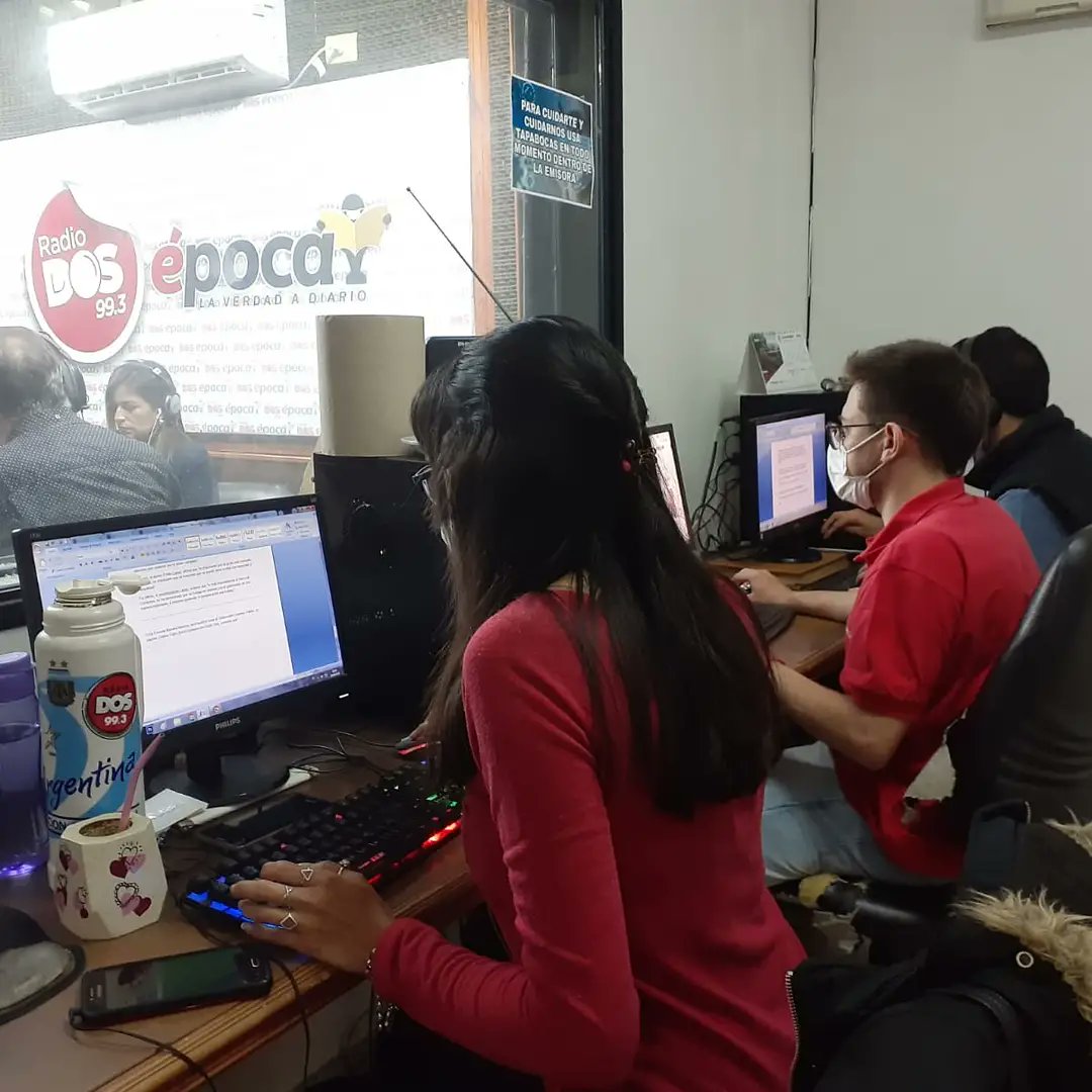 radio_dos's tweet photo. 🗳️📲 💪¡HAY EQUIPO! COBERTURA ESPECIAL MULTIPLATAFORMA 

Seguinos también por medio de @diarioepoca y el canal 19 de Gigared en Corrientes.

¿Contanos desde donde nos ves/escuchás?

#CorrientesElige🗳️ https://t.co/uvIXUgjBoE