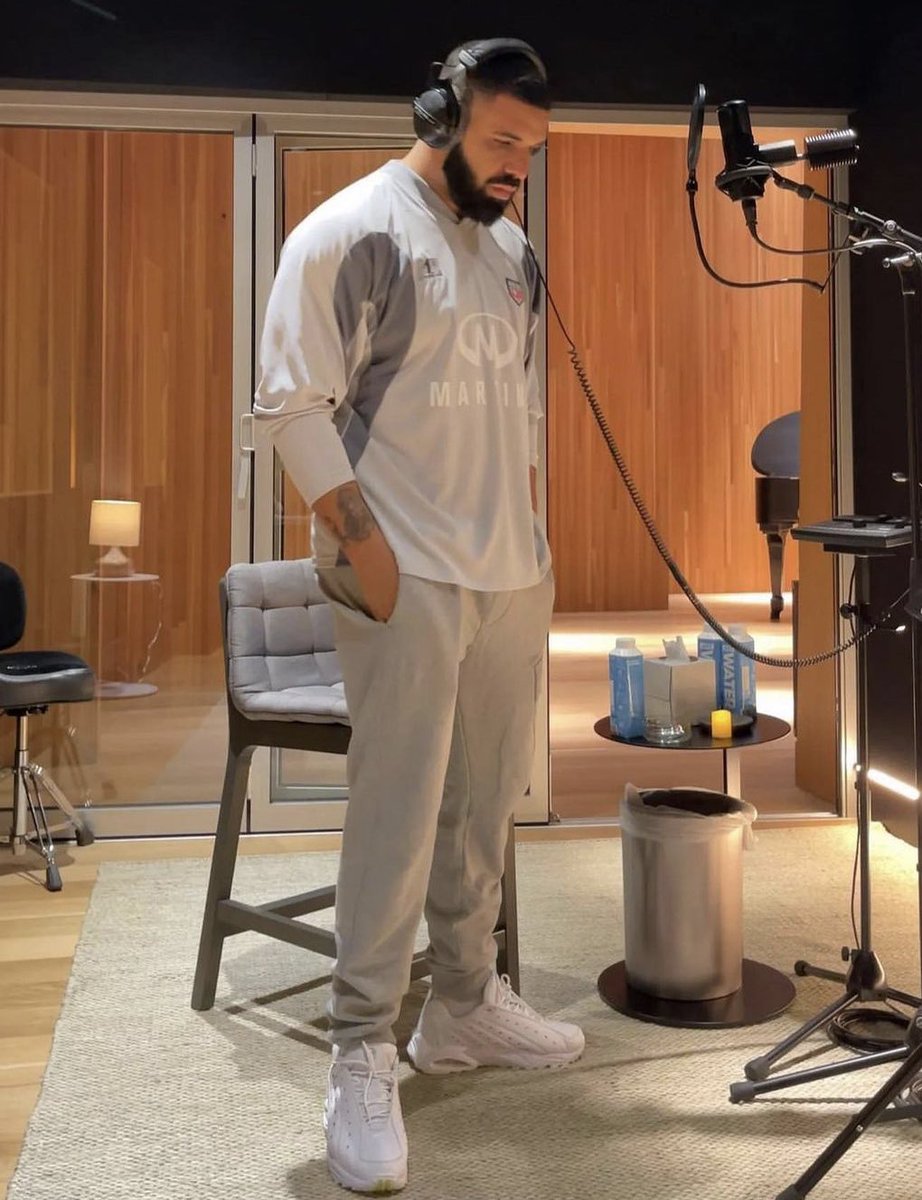 Guapperoni's tweet image. The real goat is dropping soon