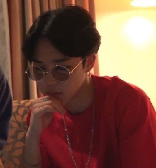 editforpjm's tweet photo. THIS JIMIN????? https://t.co/QCWSyJntfG