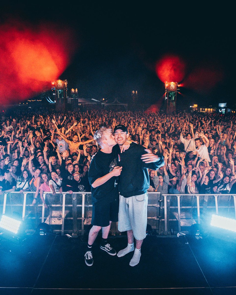 Gisteren mijn eerste festival show gespeeld sinds corona 😭